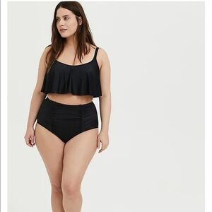New! Torrid sz‎ 0 Flounce Swim Bathing Suit Top 0X